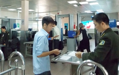 Dùng giấy tờ giả đi máy bay, bị phạt 7,5 triệu đồng