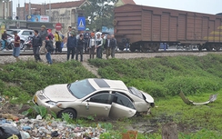 Nghệ An: TNGT rình rập đường ngang không người gác