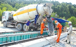 Cầu vượt nút giao QL48B: Nguy cơ vỡ tiến độ vì vướng mặt bằng