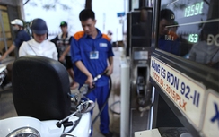 Xăng E5 an toàn, tại sao vẫn khó bán đại trà?