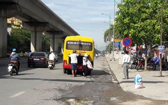 Buýt “nhái” hết đường vào nội đô