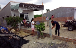 Kon Tum: Dân tự nguyện dỡ công trình lấn chiếm hành lang ATĐB