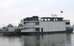 Di dời nhà hàng nổi trên Hồ Tây: Đi không nổi, ở chẳng xong