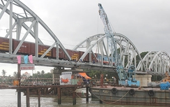Thi công cầu Ghềnh mới nhanh kỷ lục