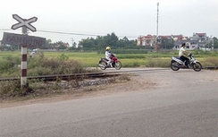 “Tử thần” rình rập nơi đường ngang không gác chắn