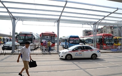 Suôn sẻ ngày đầu đóng cửa Bến xe Lương Yên