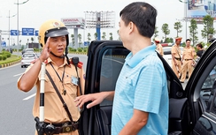 Từ hôm nay (1/8): Phạt nặng hành vi trực tiếp đe dọa ATGT