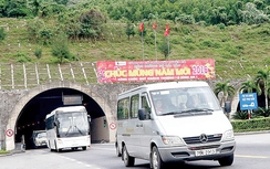 Sự thật về các vết nứt trong hầm Hải Vân