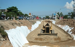 Tập trung làm đường cao tốc Đà Nẵng - Quảng Ngãi đúng tiến độ