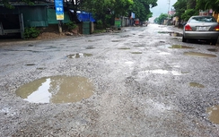 Dân chặn hung thần xe tải vào Khu kinh tế Nghi Sơn