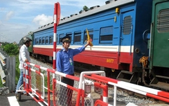 Bàn giải pháp đảm bảo ATGT đường ngang qua đường sắt