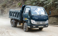 Xe cơi thùng tung tăng khắp thị trấn Hữu Lũng