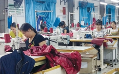 Thưởng Tết, người nhận tiền tỷ kẻ được... đôi dép!