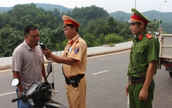 Huy động tổng lực đảm bảo ATGT mùa lễ hội Xuân 2017