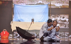 Phế truất hài nhảm, ca nhạc truyền thống lên ngôi