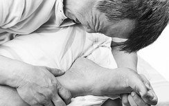 Cảnh giác thuốc tễ, đông y trộn tân dược giảm đau corticoid