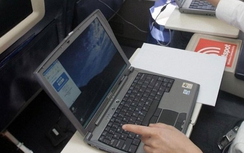 Mỹ có thể mở rộng lệnh cấm mang laptop lên máy bay