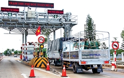 Không để độc quyền thu phí không dừng