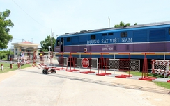 Bất an điểm giao cắt ga Hòa Trinh