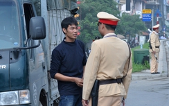 Yêu cầu thu hồi phù hiệu xe hết đát chở khách