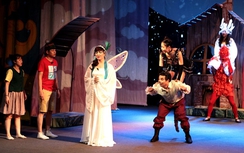 Vở kịch Con chim xanh lần đầu công diễn tại Việt Nam