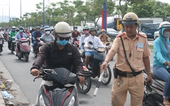 Dân TP.HCM bất ngờ bị “bắn” tốc độ xe máy nội đô