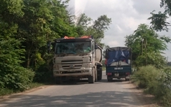 Xe né trạm thu phí, đường đê Phù Đổng gia tăng TNGT