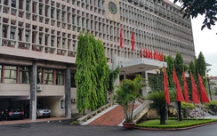 Hải Dương: Trưởng phòng không có bằng cấp 3