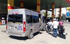 Bình Định: Xe dù nhan nhản từ phố đến huyện