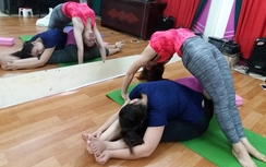 Coi chừng rước họa khi tự tập gym, yoga