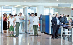 Cơ chế nào khai thác sân bay tư nhân đầu tiên?