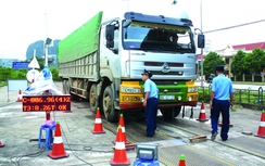 Lập trạm cân, xe quá tải vắng bóng trên đường Hồ Chí Minh