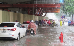 Thi công đường sắt gây hỏng đường, không ai chịu trách nhiệm?