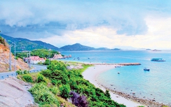 Khám phá đảo hoang sơ Bình Hưng