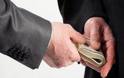 Luật sư, thẩm phán bị tố nhận tiền tỷ “chạy án”