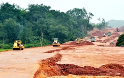 Xây đặc khu kinh tế trước áp lực của “người đến sau”