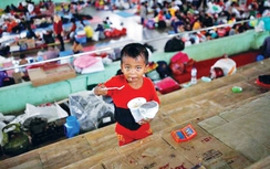 Hơn 42.000 người phải sơ tán vì núi lửa sắp phun trào