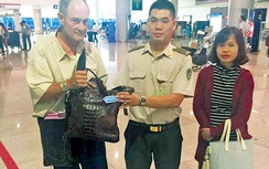 An ninh hàng không phát hiện túi xách bỏ quên chứa gần trăm triệu