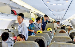 Vì sao vé máy bay tăng giá giữa mùa thấp điểm?