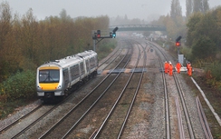 Tàu hỏa Anh quốc vẫn phóng uế trực tiếp xuống đường ray