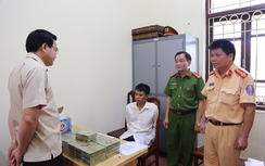 Liên tiếp bắt giữ ma túy trên QL1
