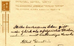 Tấm ghi chú về hạnh phúc của Albert Einstein có giá 1,56 triệu USD