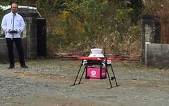 Nhật Bản dùng máy bay không người lái cứu trợ vùng phóng xạ