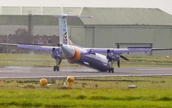 Máy bay tiếp đất không có bánh trước