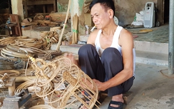 Về làng làm lồng chim treo ở nhà sàn Phủ Chủ tịch