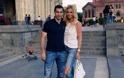 Sao MU sa sút vì “vướng lưới tình” hoa hậu Nga?