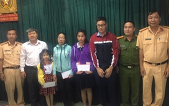 Báo Giao thông trao học bổng cho 19 học sinh khó khăn tại TP.HCM