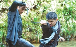 Xem Lôi Báo, khen chê phim siêu anh hùng của Victor Vũ