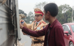 Nghệ An: Chặn xe quá tải từ đầu nguồn