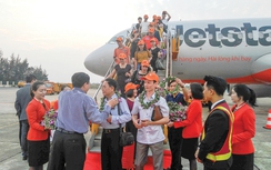 Lợi đủ đường địa phương “bắt tay” hãng hàng không